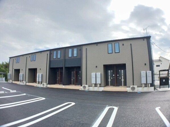 グラン エースの物件外観写真